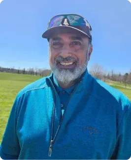 Munz Abdullah providing advanced golf techniques at Smashing Golf